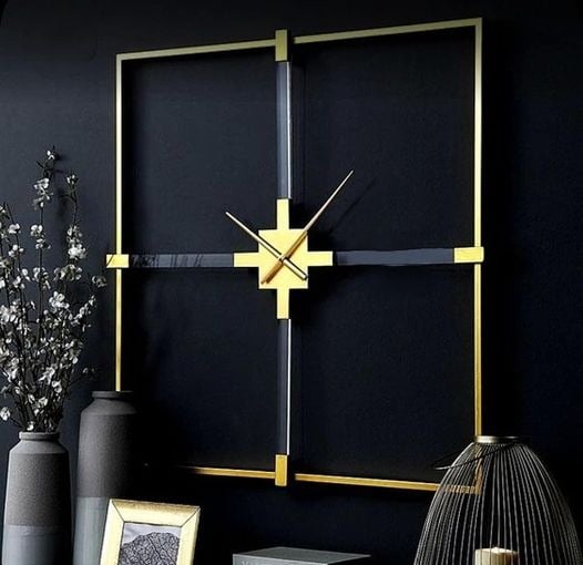 Square wall clock