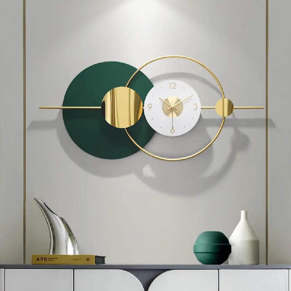 wall of clock