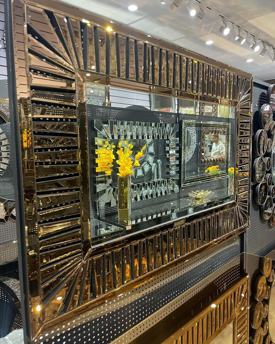 Fantastic Mirror