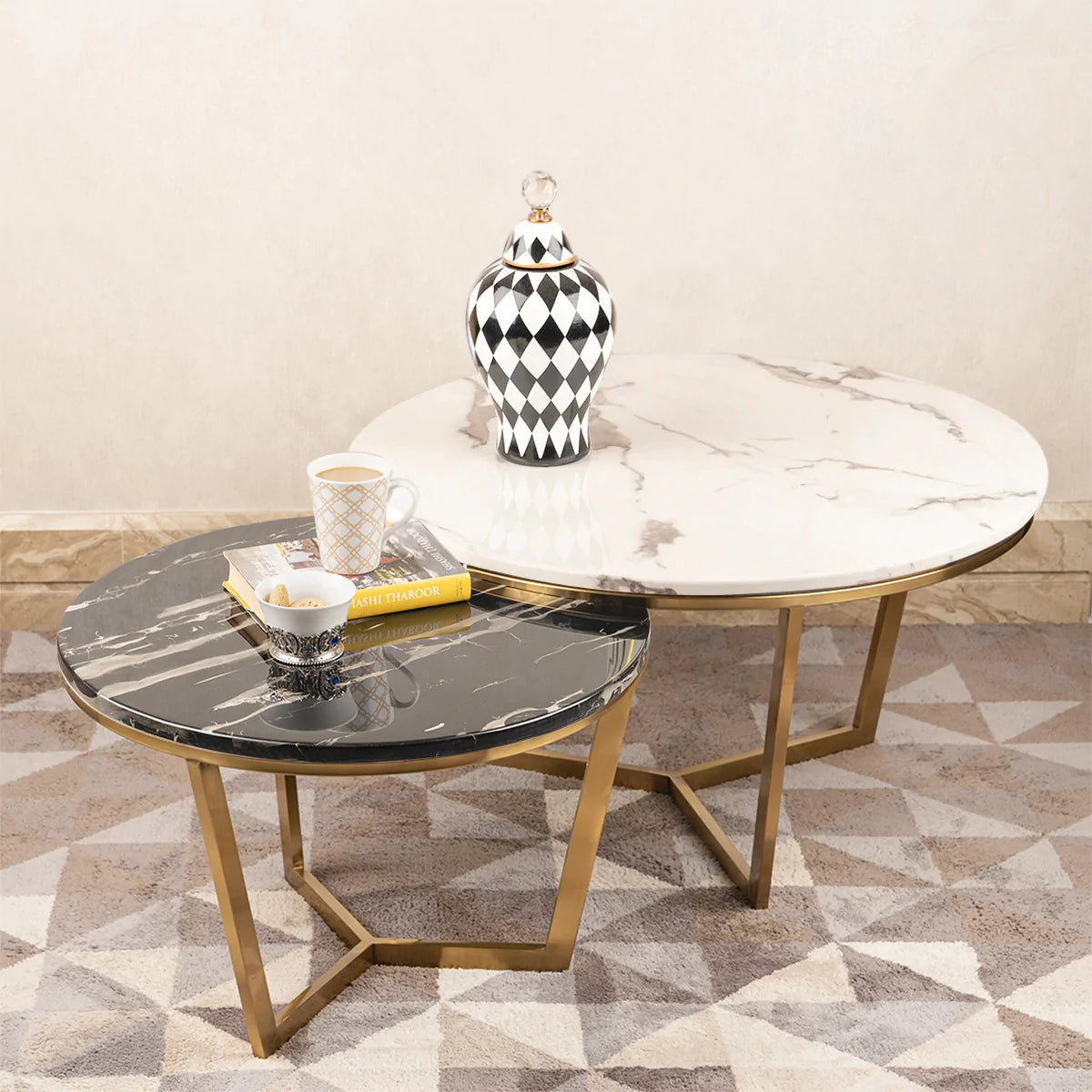 Spider Nesting table