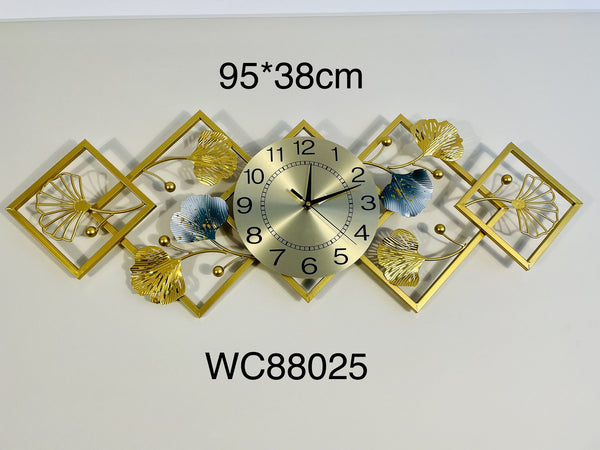 Cube leaves clock
