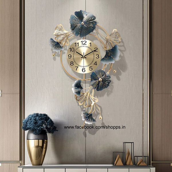 Amazing metal wall clock