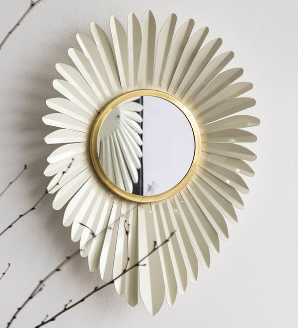 Snow white Mirror