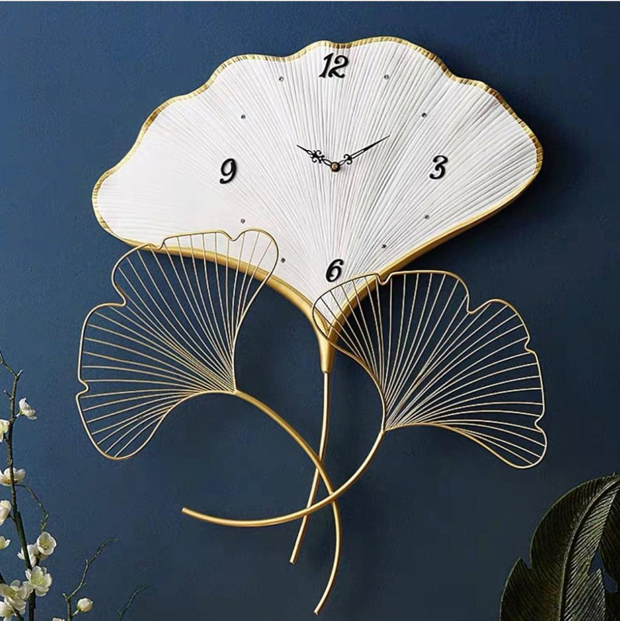 White Leaf clock Decor