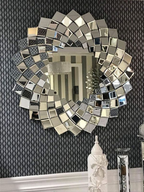 Round diamond mirror
