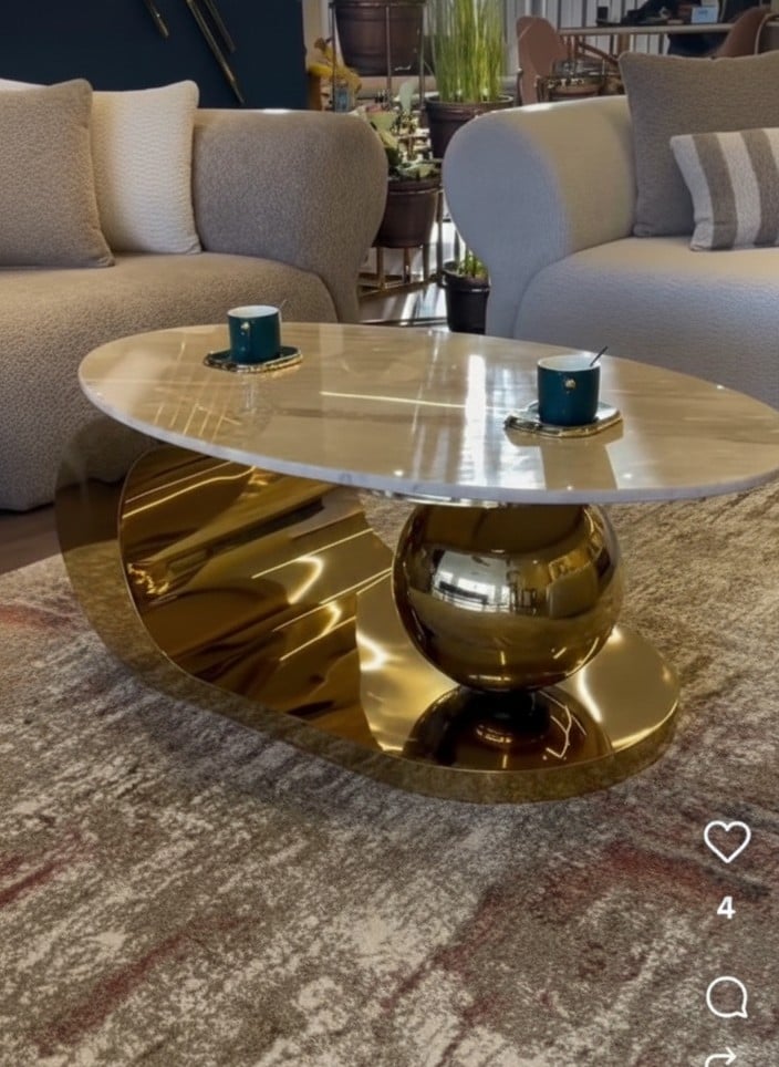 Amazing centre table